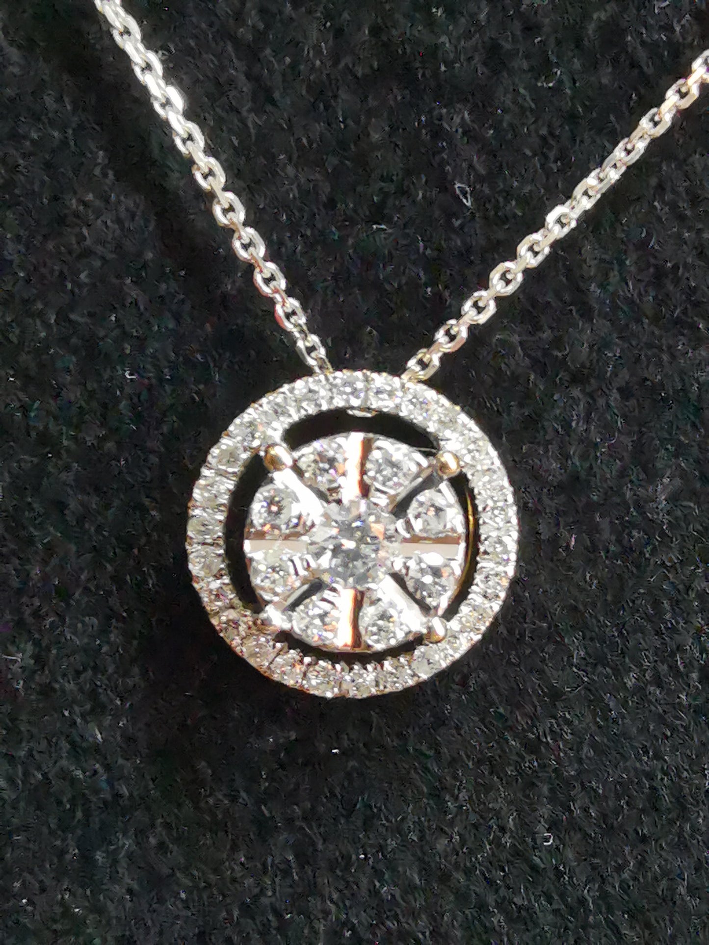 18k White Gold Diamond Halo Pendant Necklace
