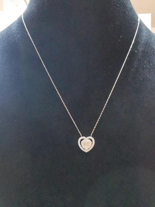 18K White Gold Diamond Heart Pendant Necklace